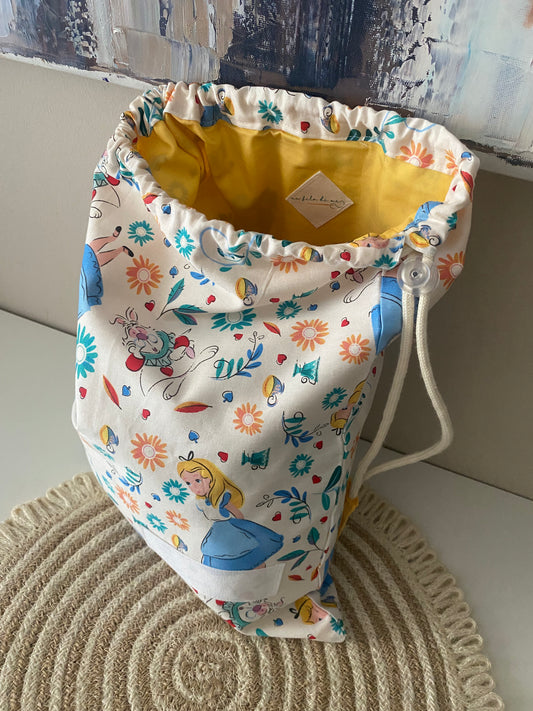 Sacca asilo - Alice nel paese delle meraviglie