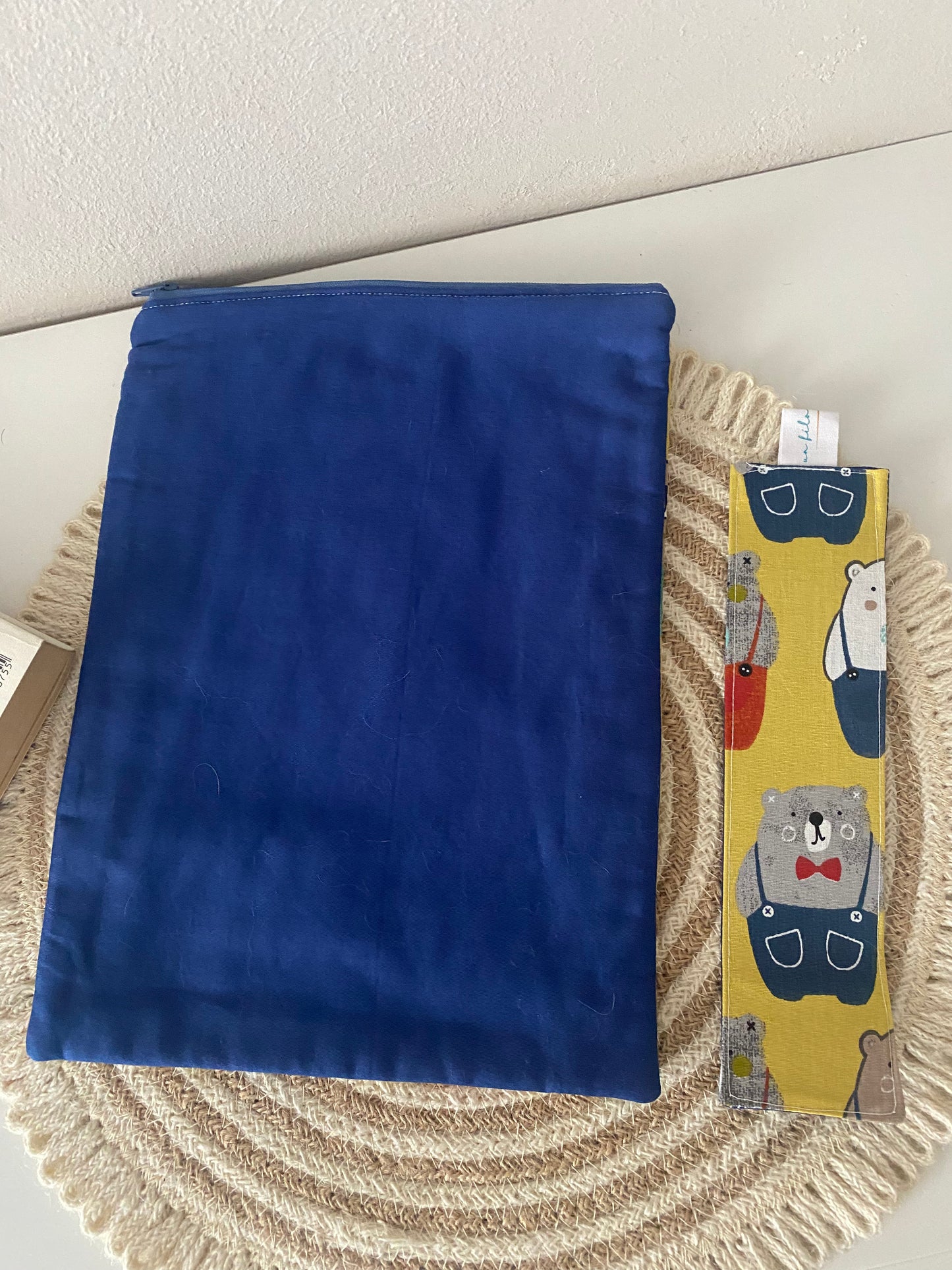 Cover libro con segnalibro abbinato - Orsetti