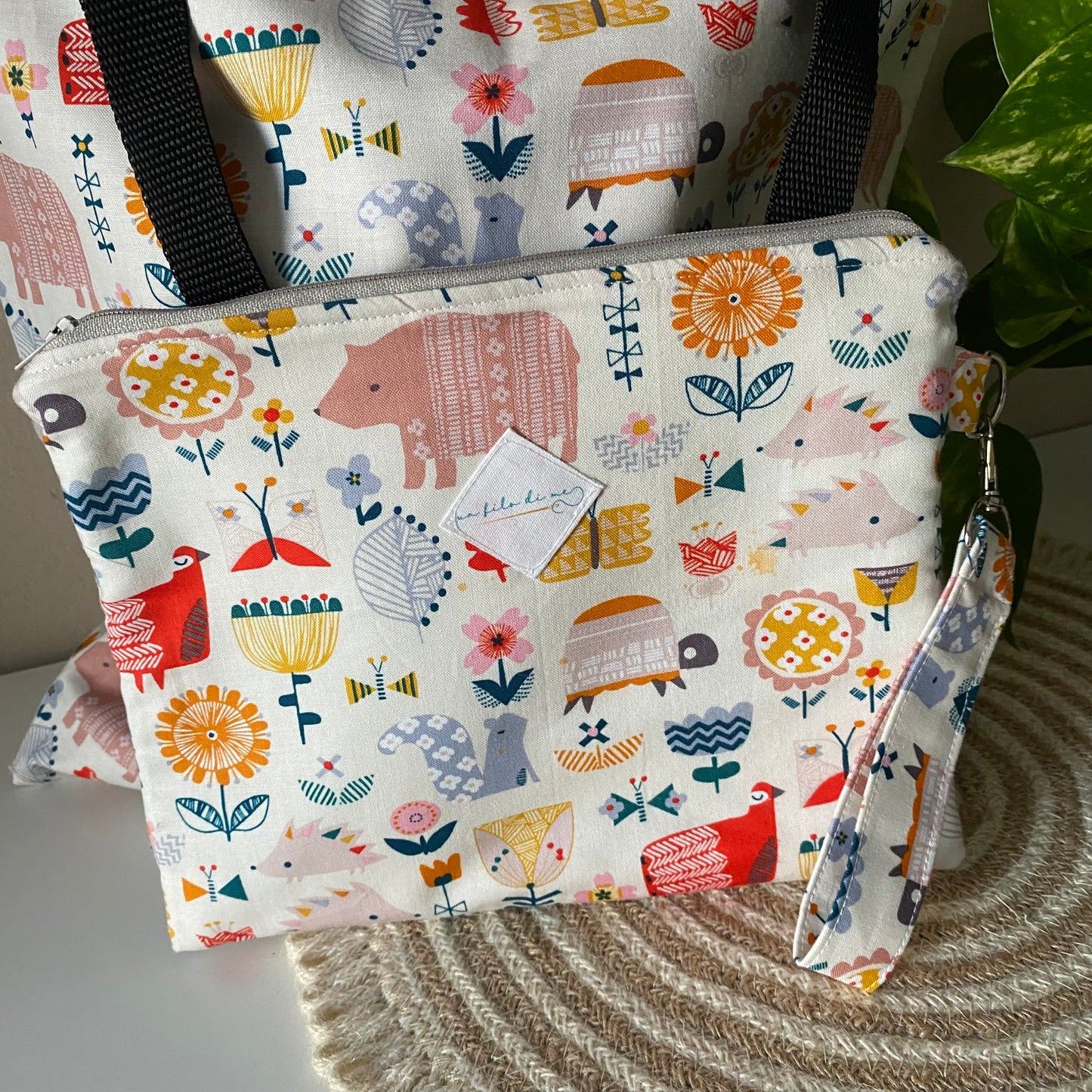 La Sportina + pochette grande animali del bosco con polsino portachiavi (copia)