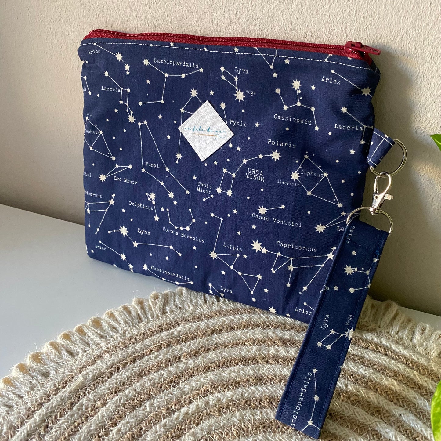 La Bustina grande con polsino portachiavi- Porta Kindle - Costellazioni